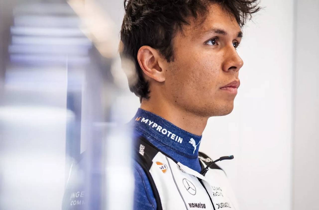 九游娱乐入口-梅赛德斯碾压威廉姆斯，周冠宇惊艳四座